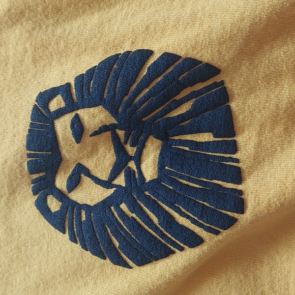 Size Medium Lion King on Broadway Spirit Jersey - Picture 6 of 7